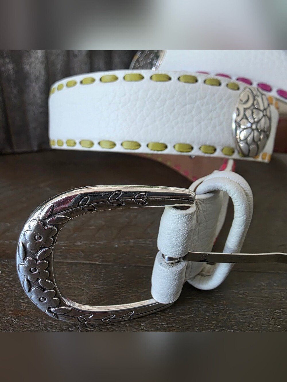 Brighton White Leather Whipstitched Floral Concho Belt Size 38 Boho Western - Picture 3 of 9